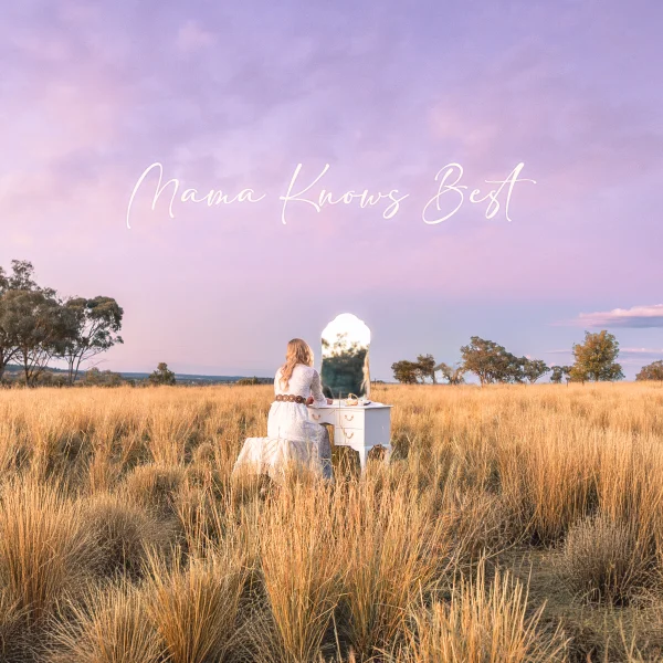 MELANIE DYER DELIVERS A POWERFUL TRIBUTE TO MOTHERS WITH HER NEW SINGLE & VIDEO 'MAMA KNOWS BEST'